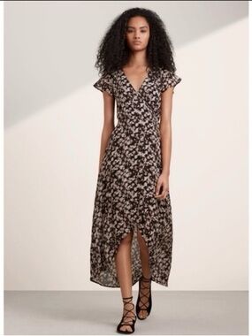 Talula Aritzia Moxon Floral Dress Size 0